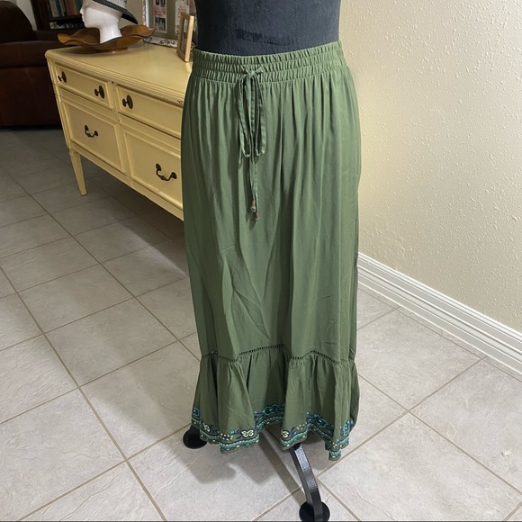 Time and Tru Dresses & Skirts - High & Low Olive XL Maxi Embroidered elastic waist Skirt